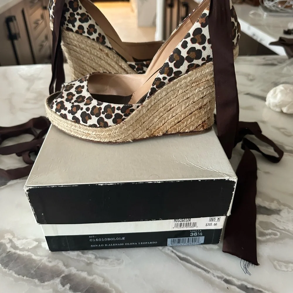 Vintage Moschino Animal Print wedge ankle strap shoes w/ribbon tie. size -6.5 - Picture 4 of 14